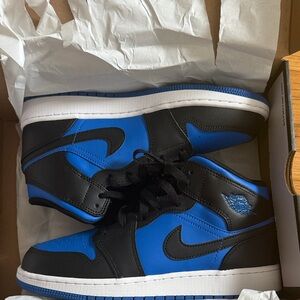 Jordan Men's Sneakers in Black and Blue